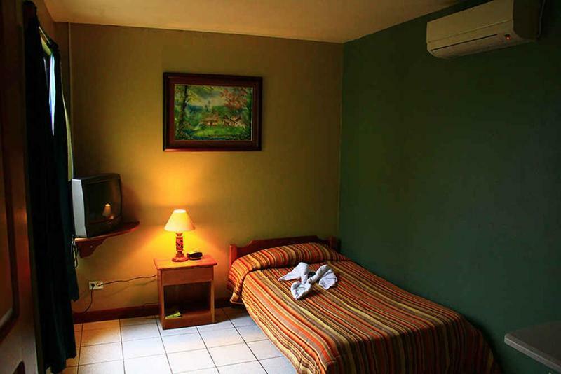 Hotel Guadalupe Tilarán 외부 사진